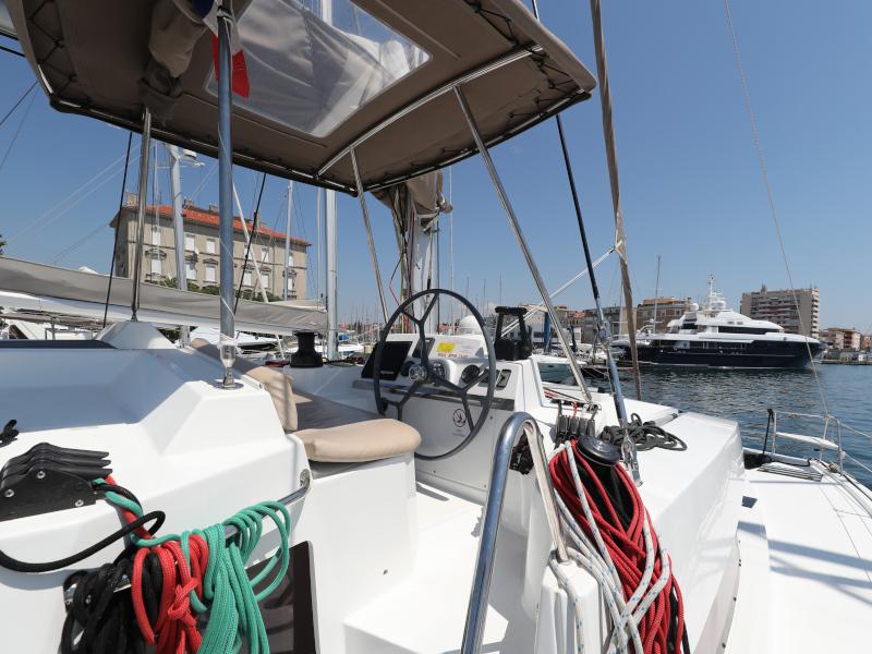 Book yachts online - catamaran - Bali 4.0.. - SO FAR SO GOOD - rent