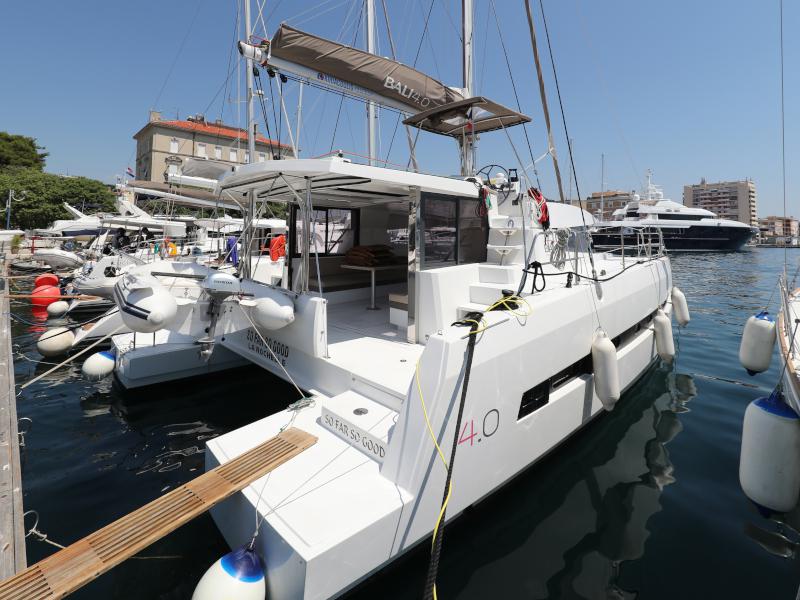Book yachts online - catamaran - Bali 4.0.. - SO FAR SO GOOD - rent