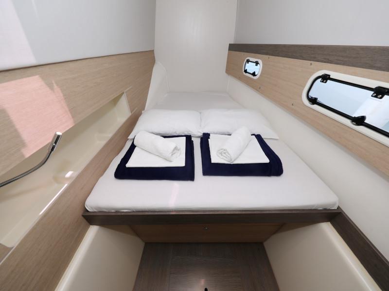 Book yachts online - catamaran - Bali 4.0.. - SO FAR SO GOOD - rent