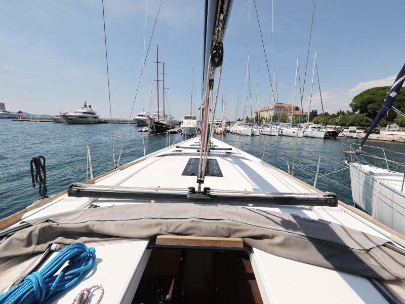 Book yachts online - sailboat - Dufour 560 - Anatoli - rent