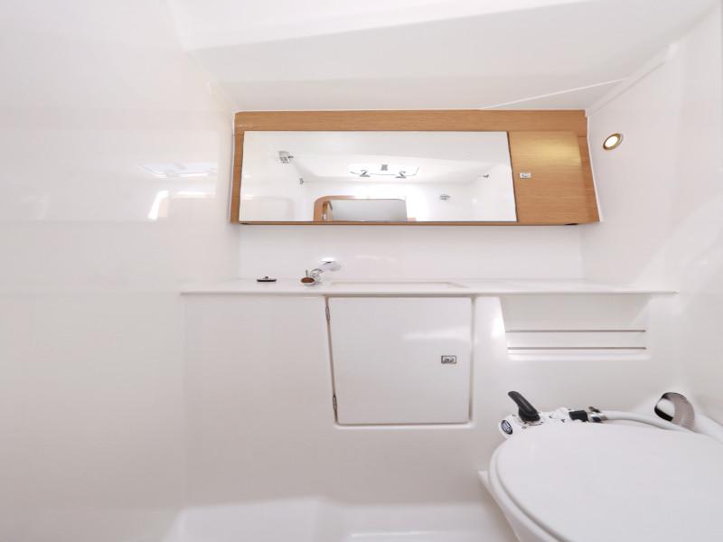 Book yachts online - sailboat - Dufour 560 - Anatoli - rent