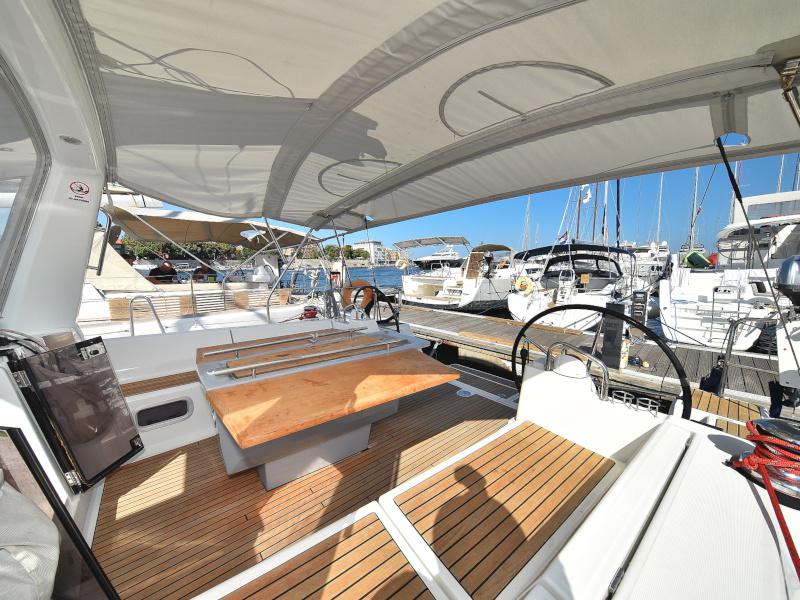 Book yachts online - sailboat - Oceanis 45 - Lighea - rent