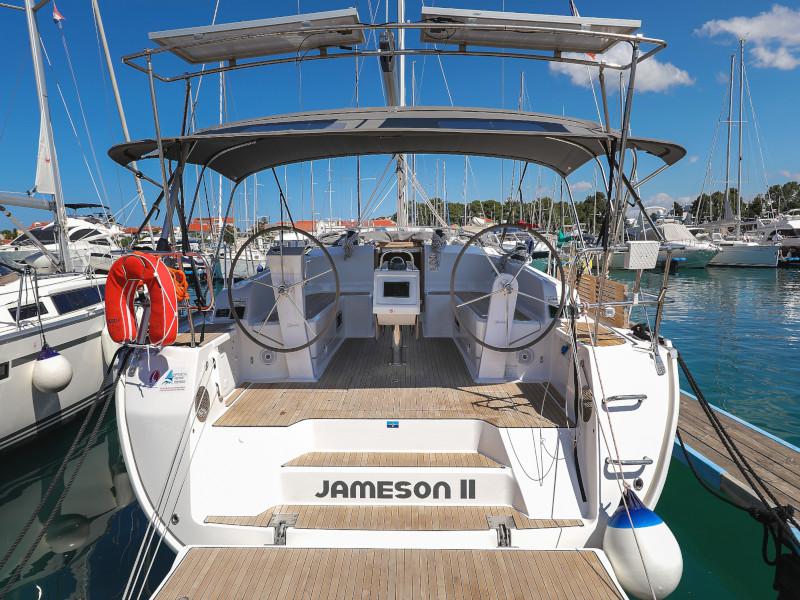 Book yachts online - sailboat - Bavaria Cruiser 46 - Jameson II - rent