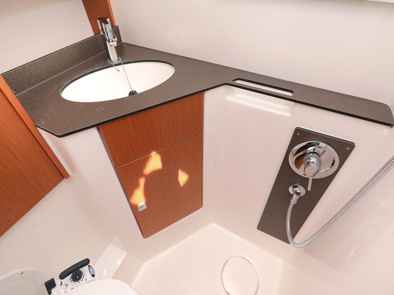 Book yachts online - sailboat - Bavaria Cruiser 46 - Jameson II - rent