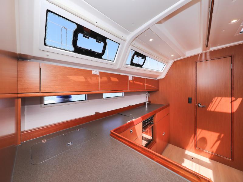 Book yachts online - sailboat - Bavaria Cruiser 46 - Jameson II - rent