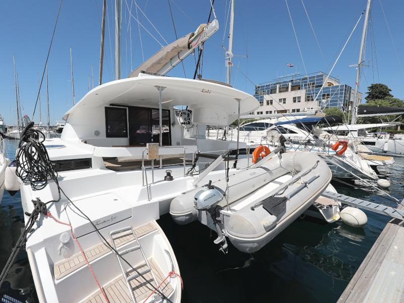 Book yachts online - catamaran - Lipari 41 - LUBI - rent
