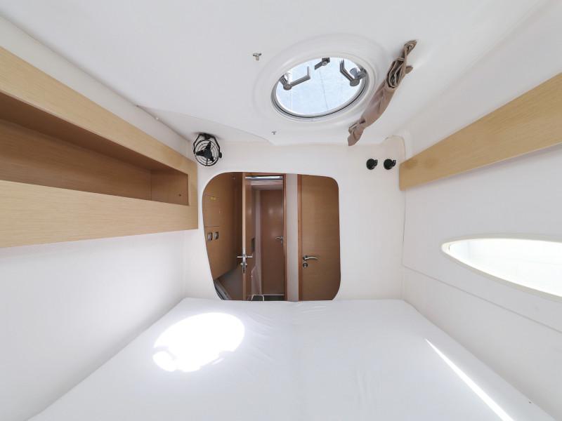 Book yachts online - catamaran - Lipari 41 - LUBI - rent