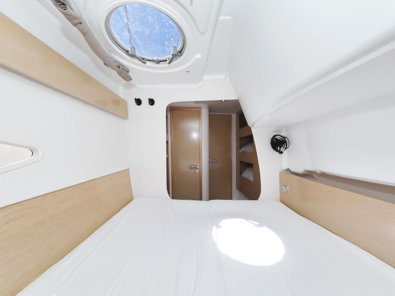 Book yachts online - catamaran - Lipari 41 - LUBI - rent