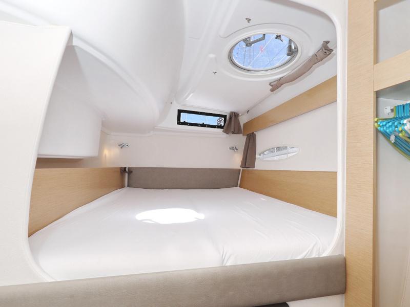 Book yachts online - catamaran - Lipari 41 - LUBI - rent