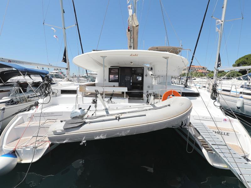 Book yachts online - catamaran - Lipari 41 - LUBI - rent