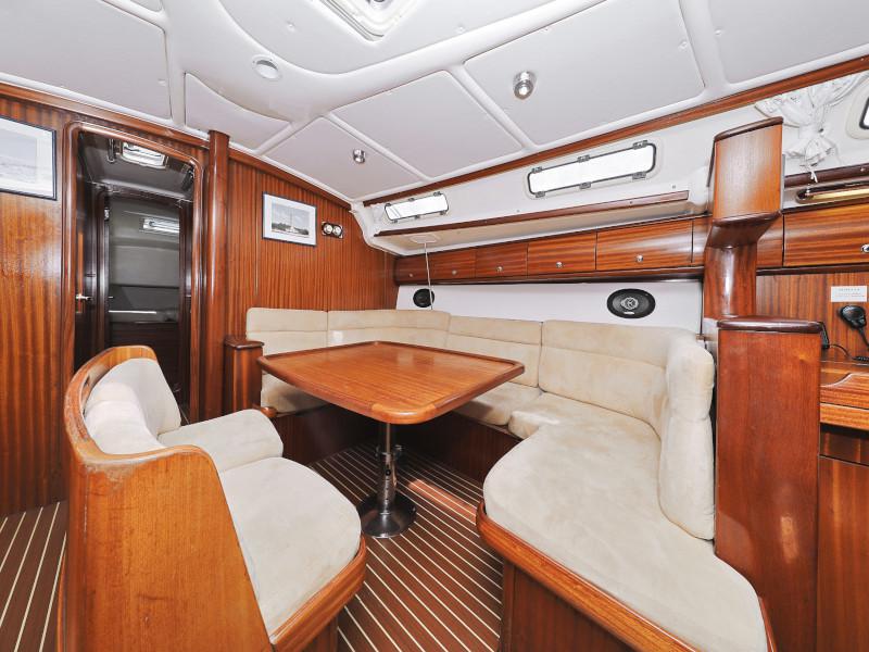 Book yachts online - sailboat - Bavaria 44 - O LA LA  - rent