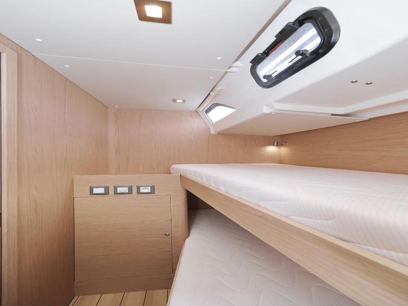 Book yachts online - sailboat - Oceanis 51.1 - ZEPHYR B  - rent