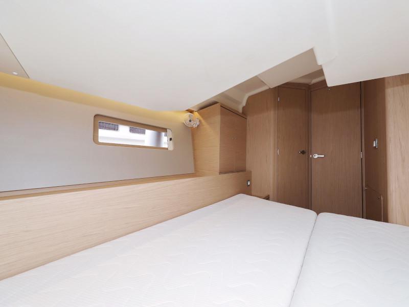 Book yachts online - sailboat - Oceanis 51.1 - ZEPHYR B  - rent