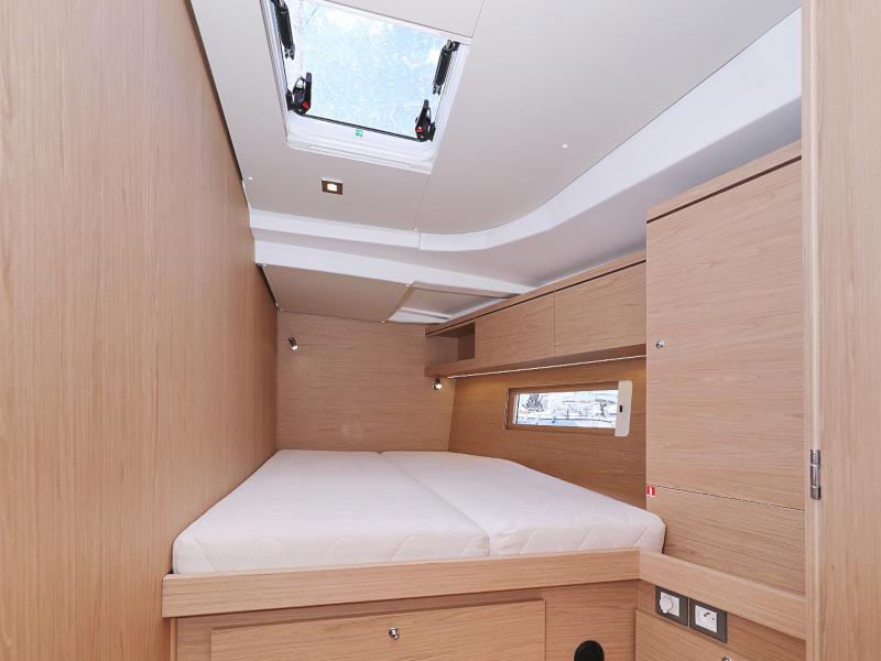 Book yachts online - sailboat - Oceanis 51.1 - ZEPHYR B  - rent