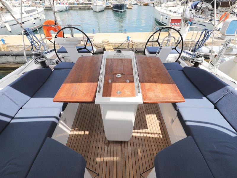 Book yachts online - sailboat - Oceanis 51.1 - ZEPHYR B  - rent