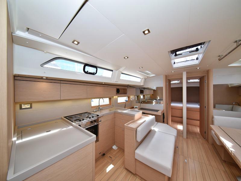 Book yachts online - sailboat - Oceanis 51.1 - ZEPHYR B  - rent