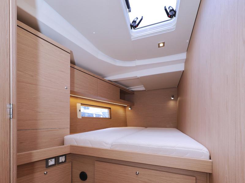 Book yachts online - sailboat - Oceanis 51.1 - ZEPHYR B  - rent