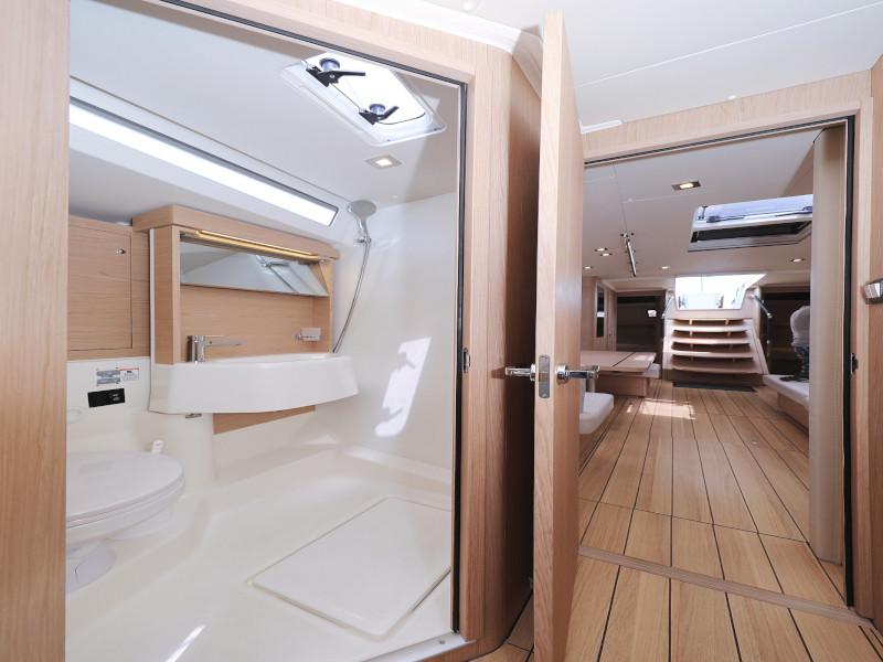 Book yachts online - sailboat - Oceanis 51.1 - ZEPHYR B  - rent