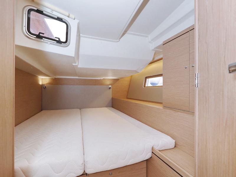 Book yachts online - sailboat - Oceanis 51.1 - ZEPHYR B  - rent