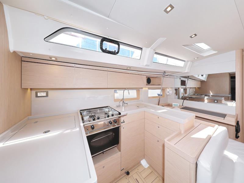 Book yachts online - sailboat - Oceanis 51.1 - ZEPHYR B  - rent