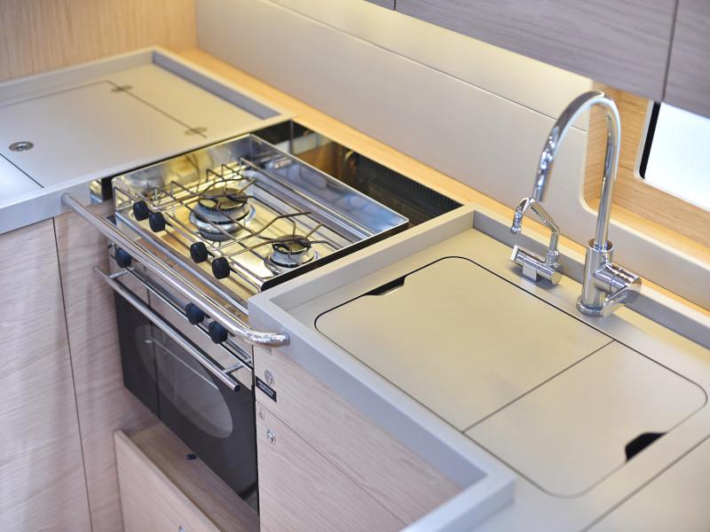 Book yachts online - sailboat - Oceanis 51.1 - ZEPHYR B  - rent