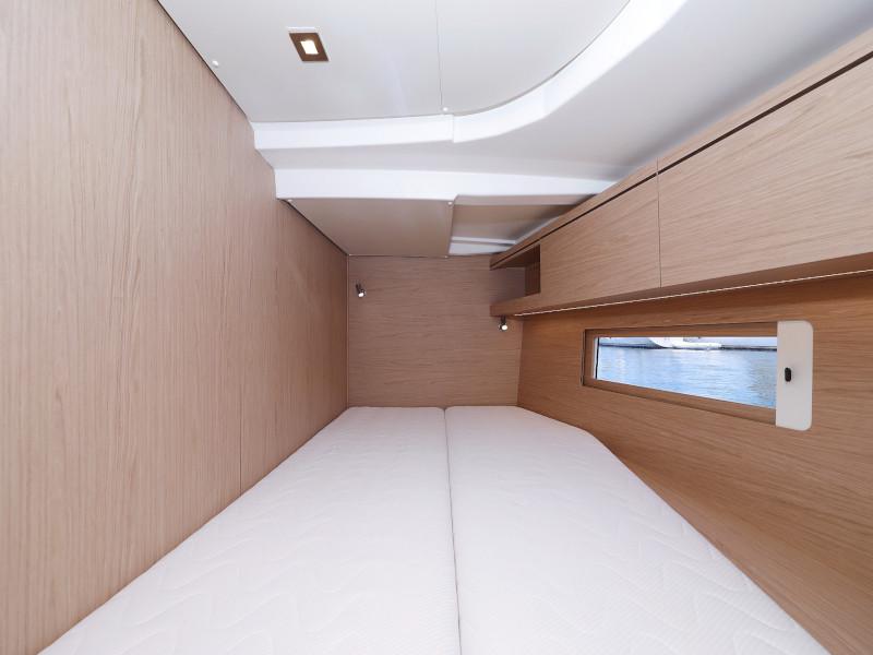 Book yachts online - sailboat - Oceanis 51.1 - ZEPHYR B  - rent