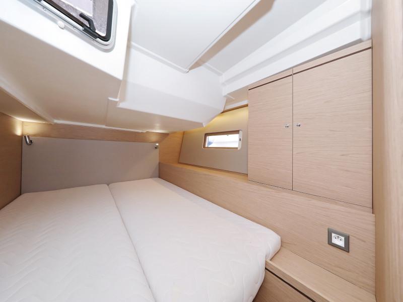 Book yachts online - sailboat - Oceanis 51.1 - ZEPHYR B  - rent