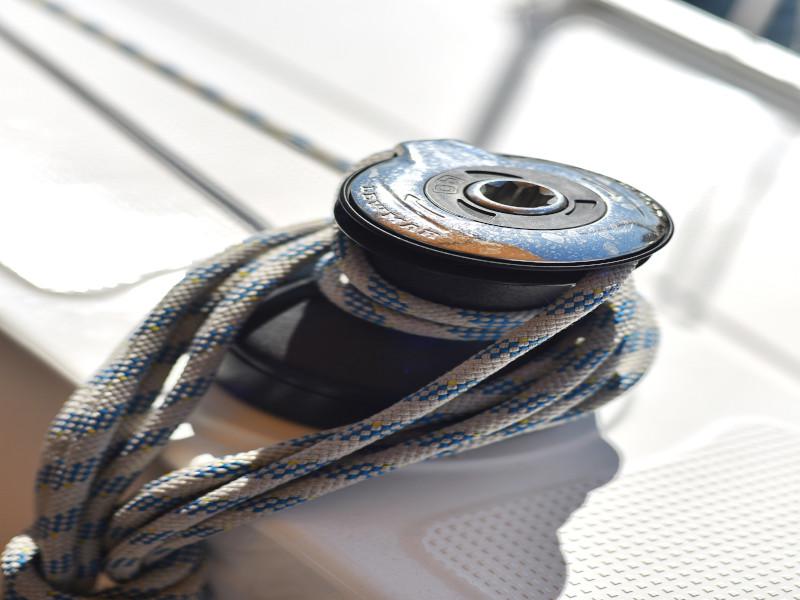 Book yachts online - sailboat - Bavaria Cruiser 37 - Lupe - rent