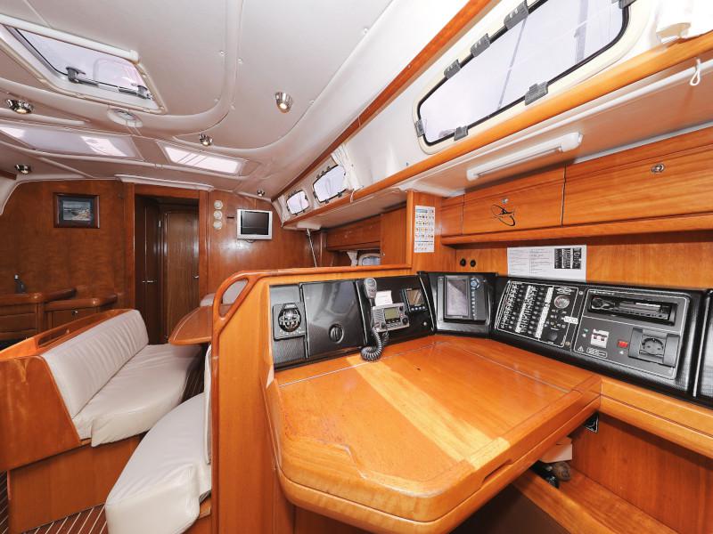 Book yachts online - sailboat - Bavaria 46 Cruiser - Espada - rent