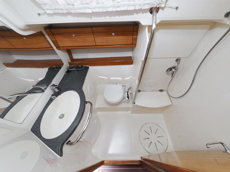 Book yachts online - sailboat - Bavaria 46 Cruiser - Espada - rent