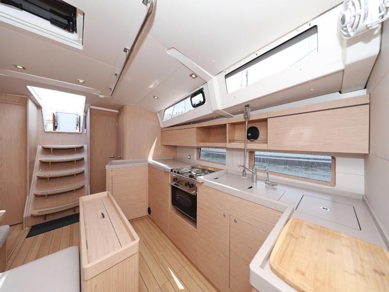 Book yachts online - sailboat - Oceanis 46.1 - MR.WHITE  - rent