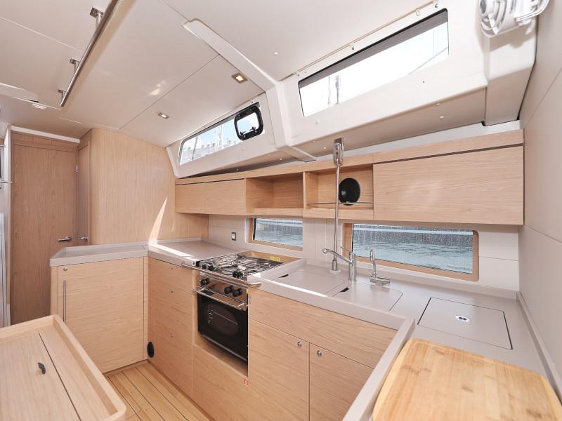 Book yachts online - sailboat - Oceanis 46.1 - MR.WHITE  - rent