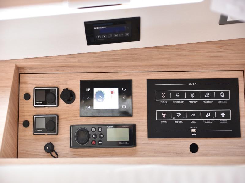 Book yachts online - sailboat - Oceanis 46.1 - MR.WHITE  - rent