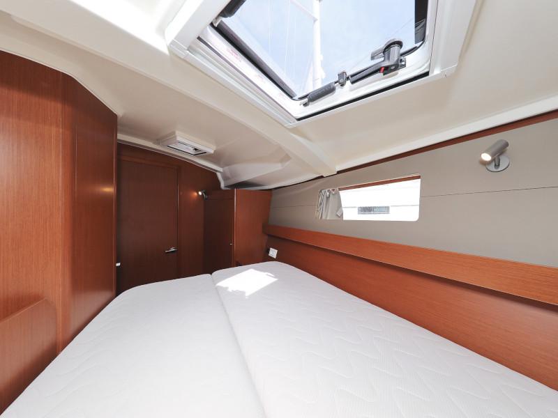 Book yachts online - sailboat - Oceanis 41.1 - SEVEN  - rent