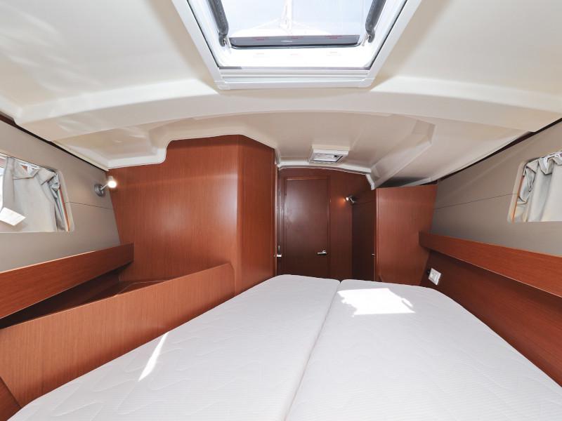 Book yachts online - sailboat - Oceanis 41.1 - SEVEN  - rent