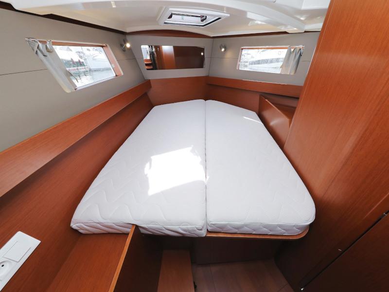 Book yachts online - sailboat - Oceanis 41.1 - SEVEN  - rent