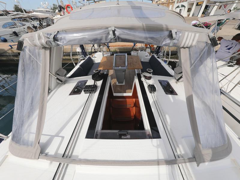 Book yachts online - sailboat - Oceanis 41.1 - SEVEN  - rent