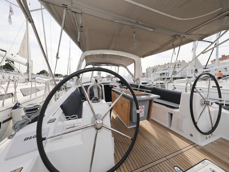 Book yachts online - sailboat - Oceanis 41.1 - SEVEN  - rent