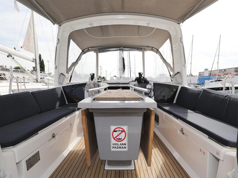 Book yachts online - sailboat - Oceanis 41.1 - SEVEN  - rent