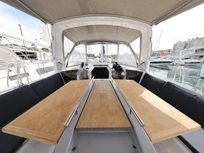 Book yachts online - sailboat - Oceanis 41.1 - SEVEN  - rent