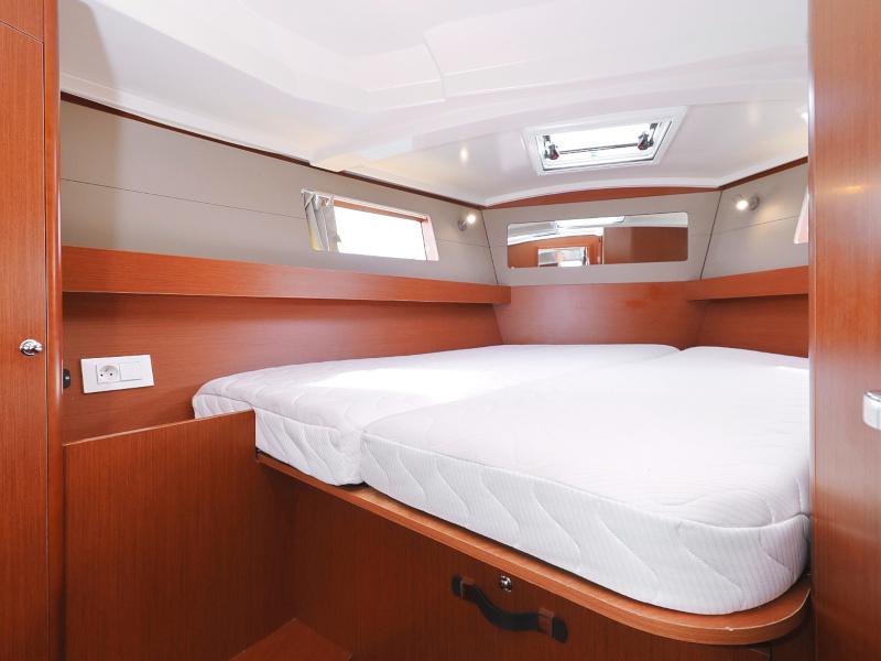 Book yachts online - sailboat - Oceanis 41.1 - SEVEN  - rent