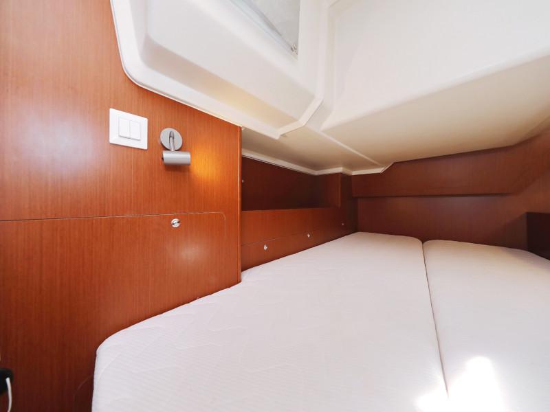 Book yachts online - sailboat - Oceanis 41.1 - SEVEN  - rent