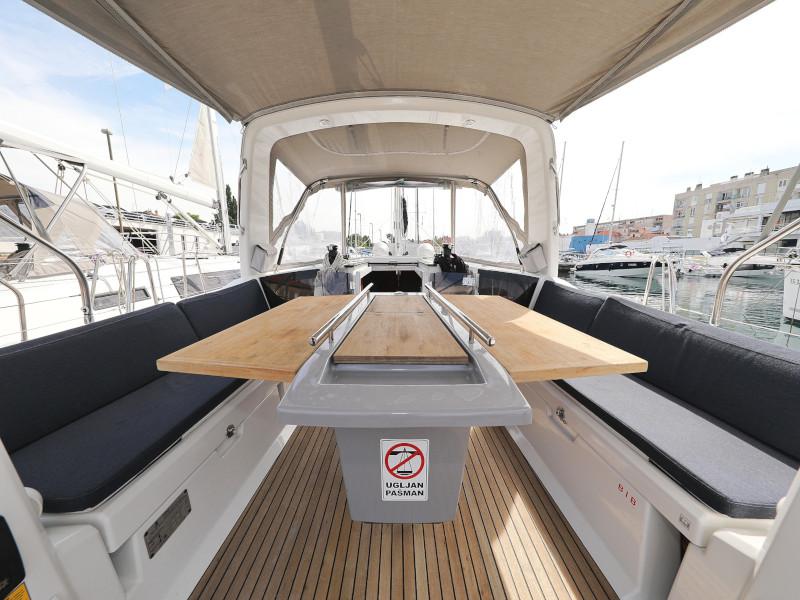 Book yachts online - sailboat - Oceanis 41.1 - SEVEN  - rent
