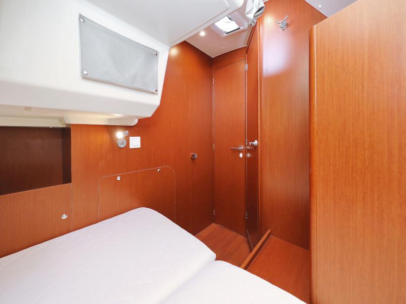 Book yachts online - sailboat - Oceanis 41.1 - SEVEN  - rent