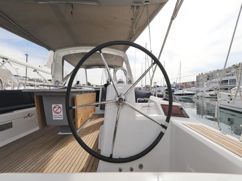 Book yachts online - sailboat - Oceanis 41.1 - SEVEN  - rent
