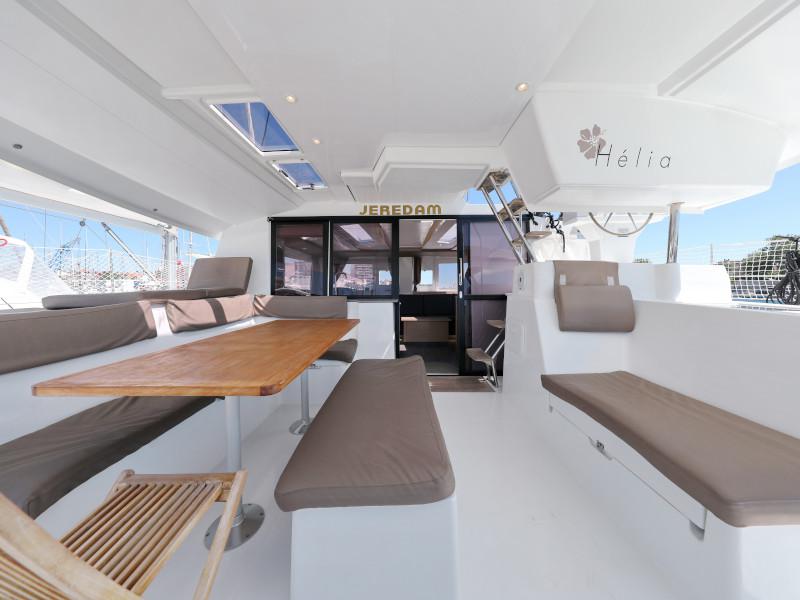 Book yachts online - catamaran - Helia 44 - Jeredam - rent