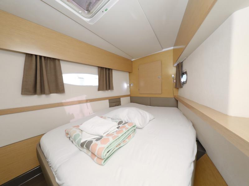 Book yachts online - catamaran - Helia 44 - Jeredam - rent