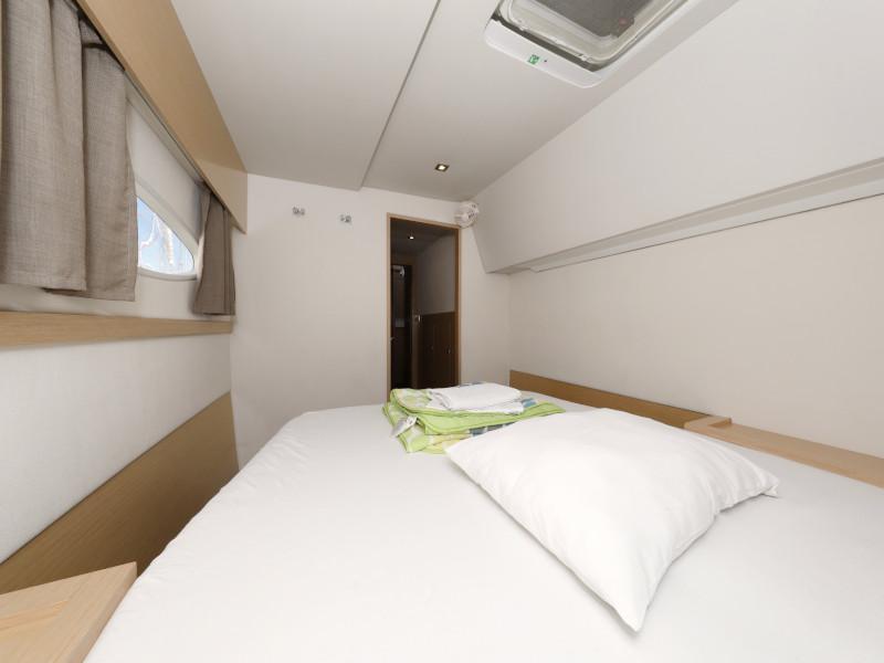 Book yachts online - catamaran - Helia 44 - Jeredam - rent