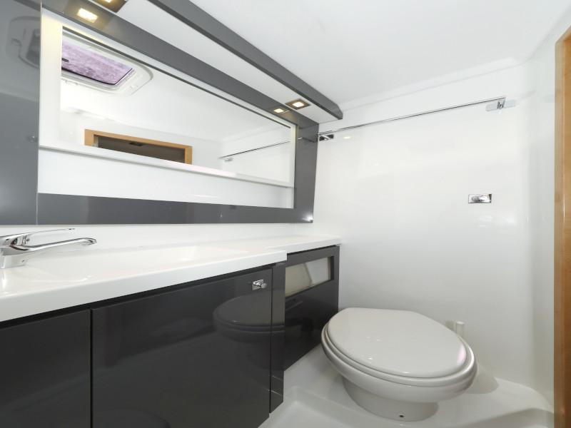 Book yachts online - catamaran - Helia 44 - Jeredam - rent