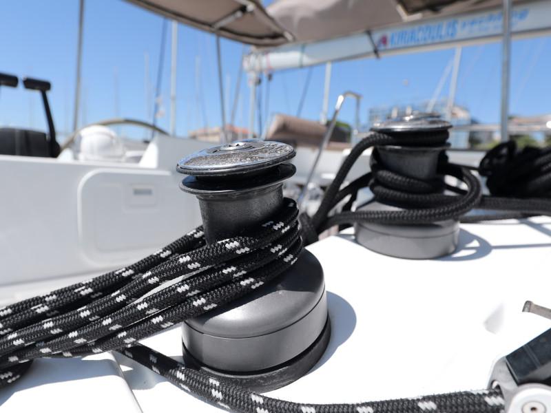Book yachts online - catamaran - Helia 44 - Jeredam - rent